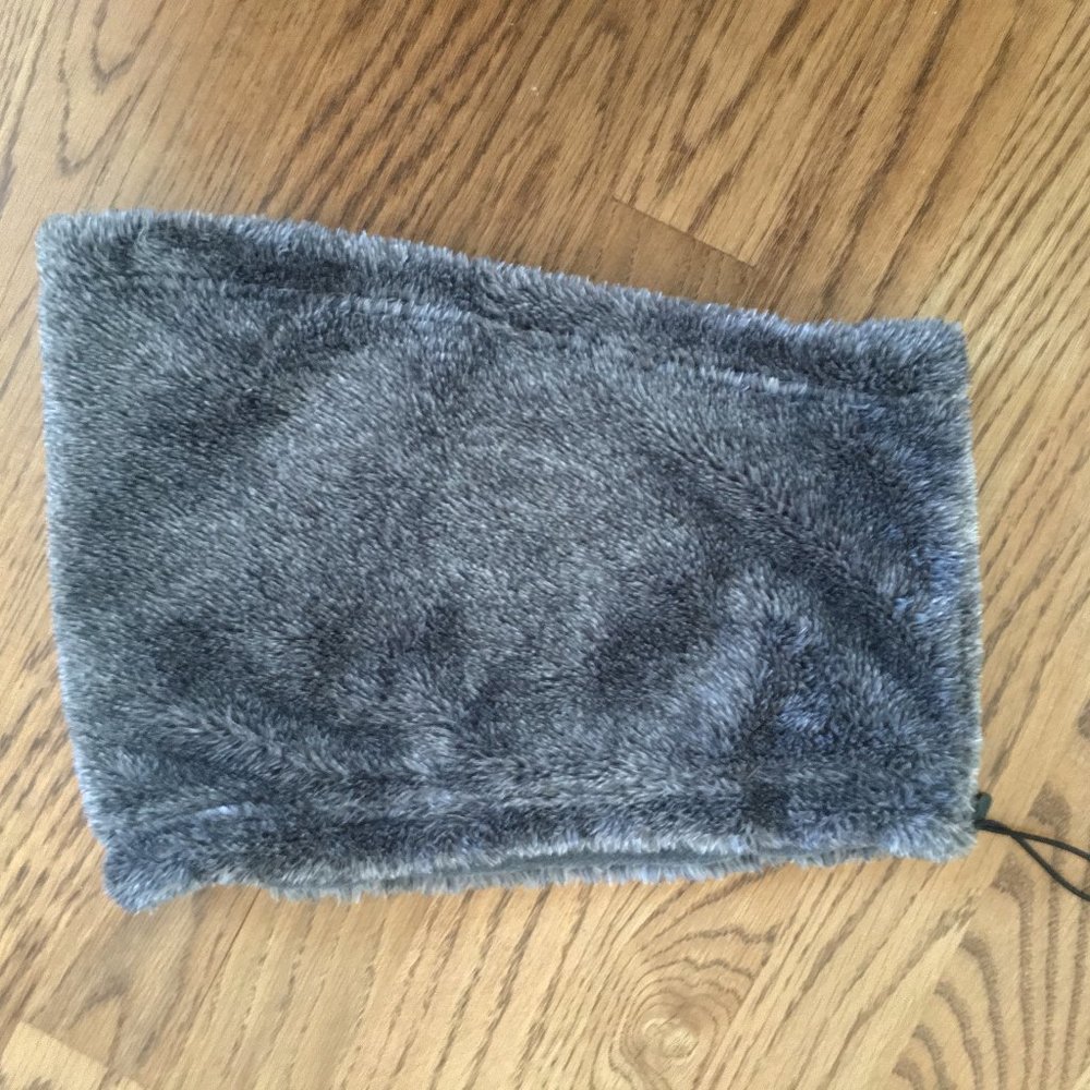 Uniqlo Fleece Neck Warmer